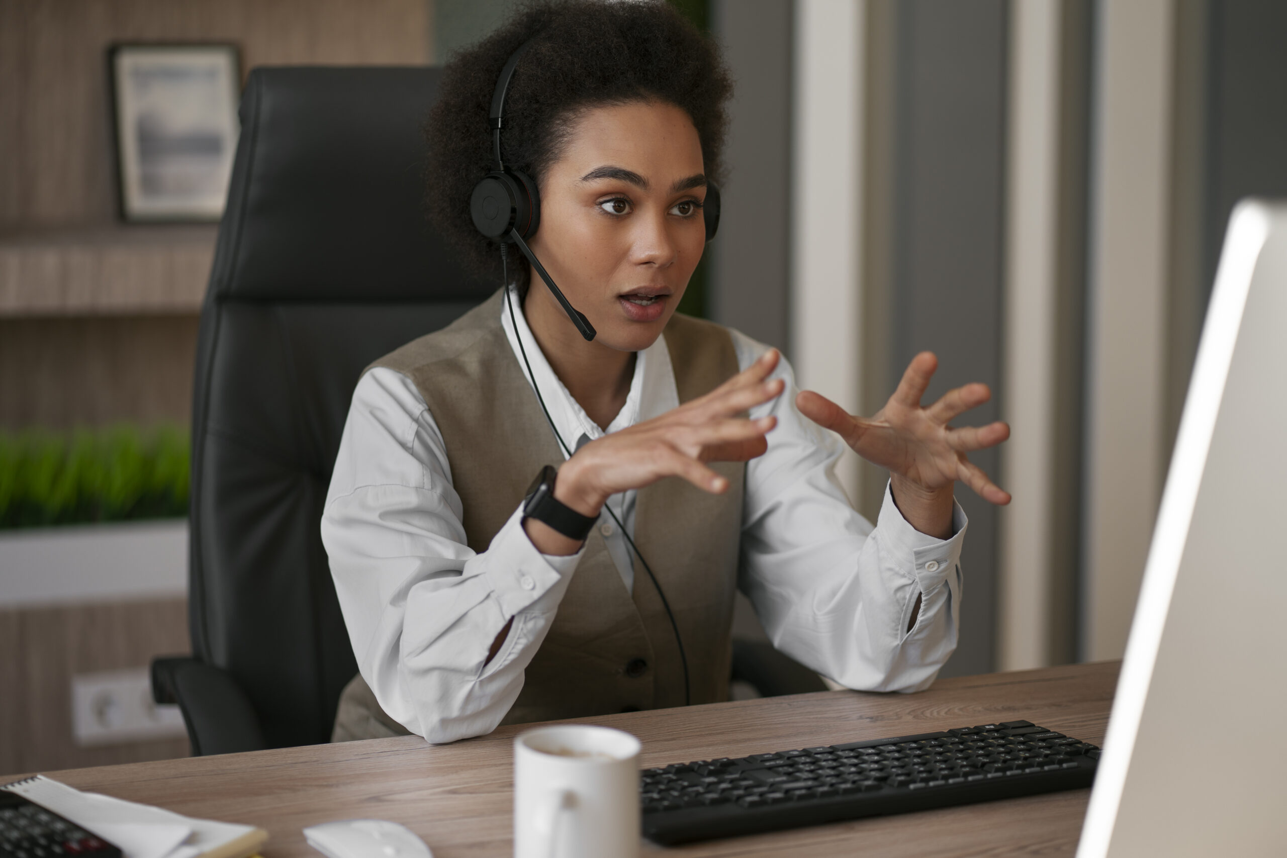 medium-shot-female-economist-working-office
